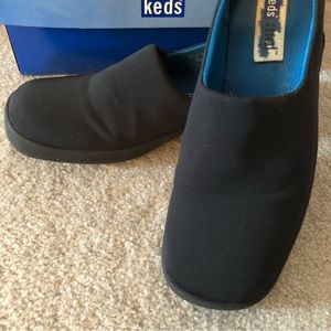 Keds Miami black slip on shoes EUC size 7.5 M